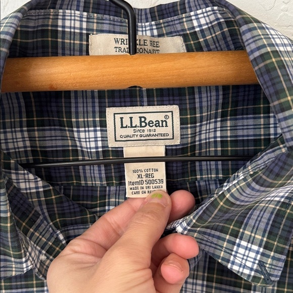 LL Bean Men’s XL Wrinkle Free Traditional Fit Blue Green Plaid Button Down - Picture 4 of 7